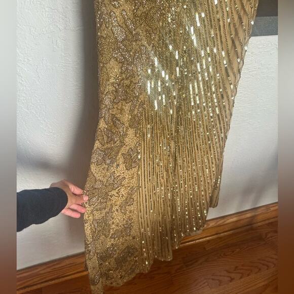 Mac Duggal Beaded Floral Sleeveless Gown v neck sequin evening formal dress 10 - Picture 8 of 10